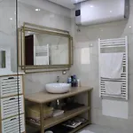 Апартаменты Unique & Modern
