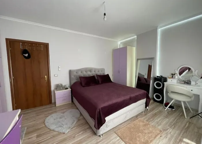 Unique & Modern * ティラナ